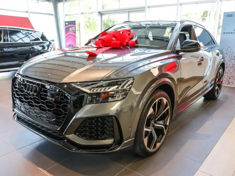 AUDI RS Q8