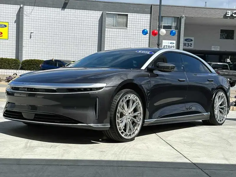 LUCID AIR 2023